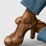 Elena - Retro Elegancija